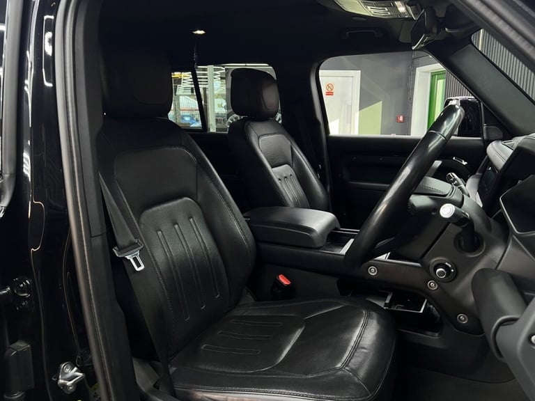 2021 Land Rover Defender 3.0 D300 X-Dynamic HSE 110 5dr Auto [7 Seat] ESTATE DIESEL Automatic