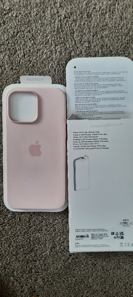 iPhone 14 Pro Max silicone case (magsafe in Chalk Pink) and magsafe wallet (Mulberry)