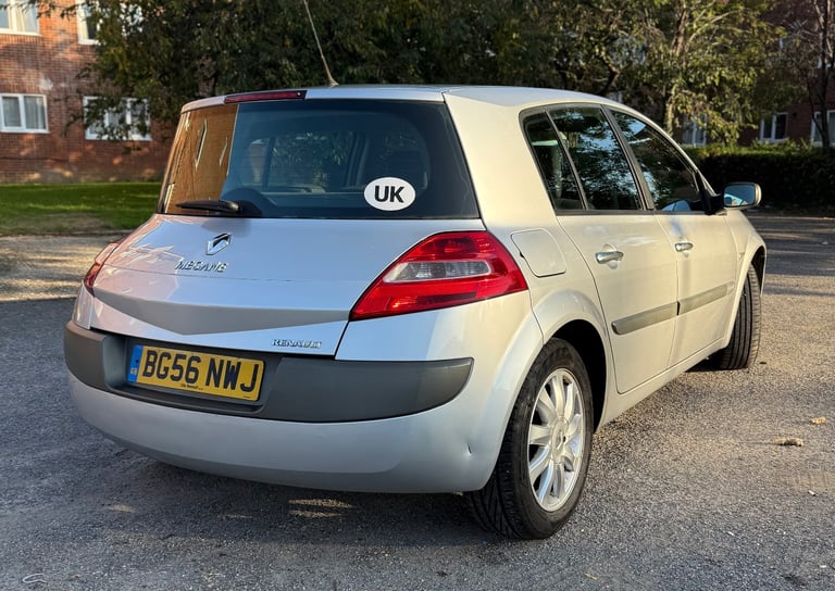 Renault, MEGANE, Hatchback, 2006, Manual, 1598 (cc), 5 doors