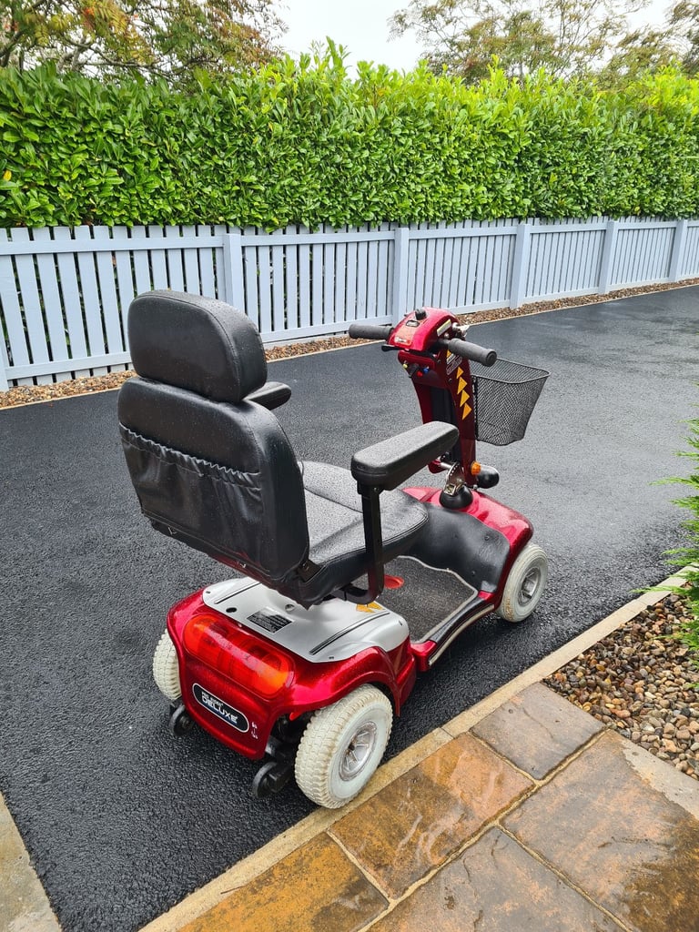 Mobility scooter good condition can deliver today 