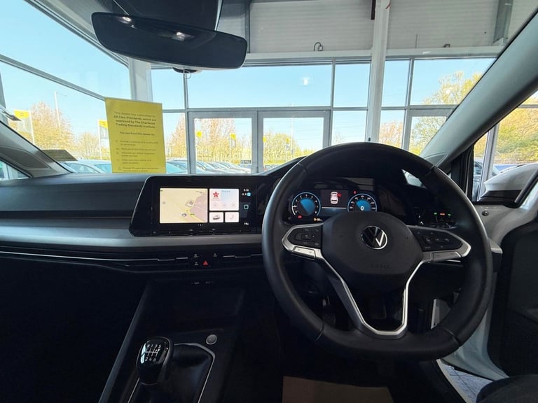 2022 Volkswagen Golf 1.5 TSI Life Hatchback 5dr Petrol Manual Euro 6 (s/s) (150 ps) 1 OWNER FROM ...