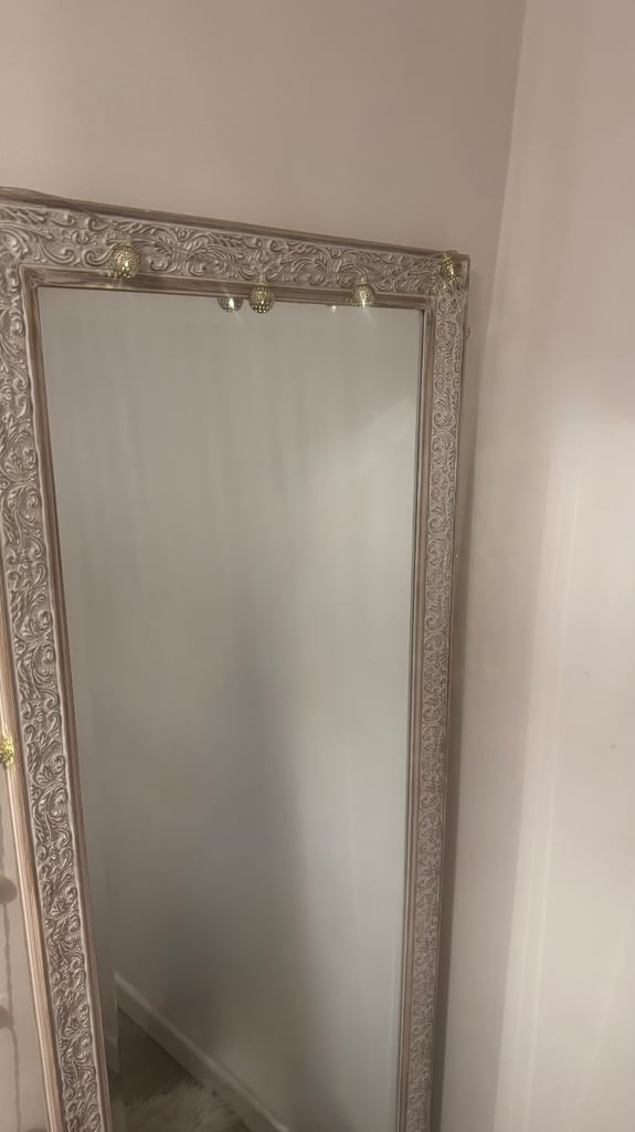image for STANDING MIRROR