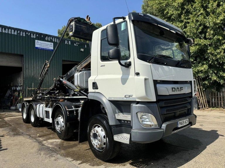 image for 2019 DAF CF-450 8X4 HOOK LOADER
