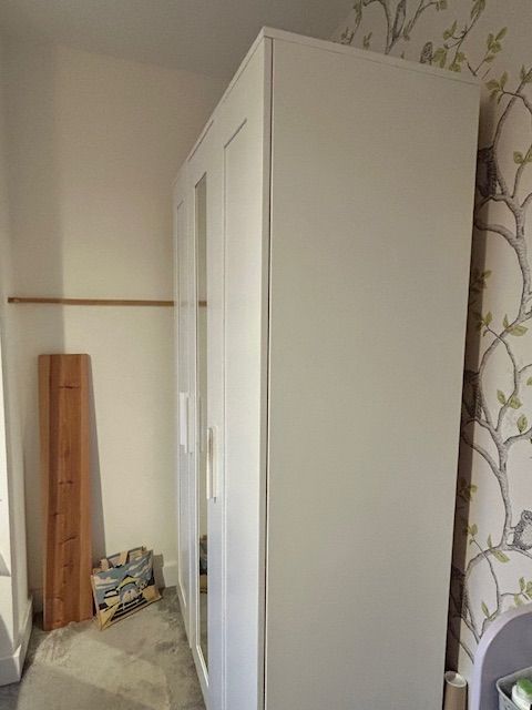Ikea Brimnes 3 door wardrobe w mirror 190 x 117
