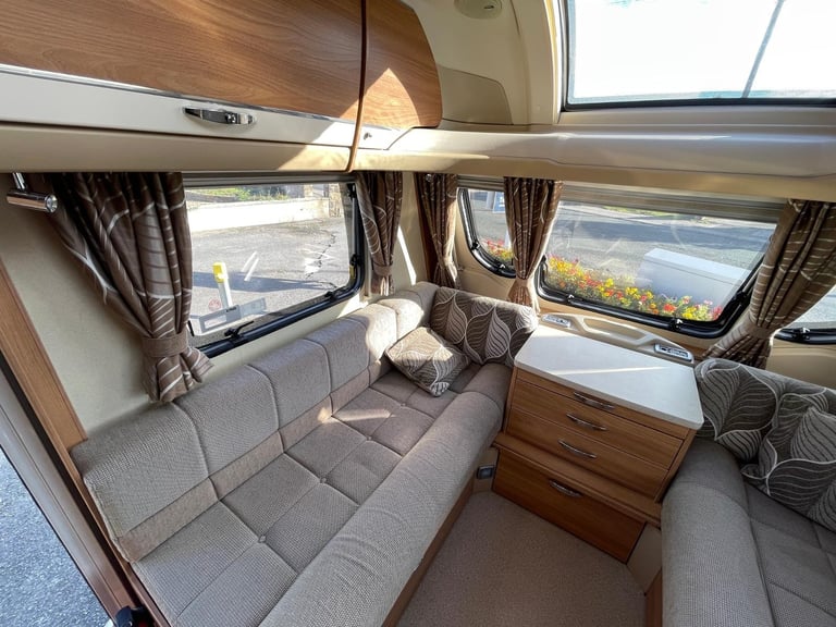 Swift Conqueror 565 4b