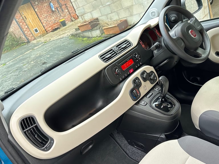 2013 63 Fiat Panda 0.9 TwinAir (85) Easy Automatic 5 Door Sweet Dreams Turquoise