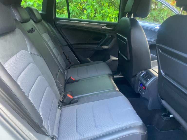 2020 Volkswagen Tiguan 2.0 R LINE MANUAL  19k miles ESTATE Diesel Manual