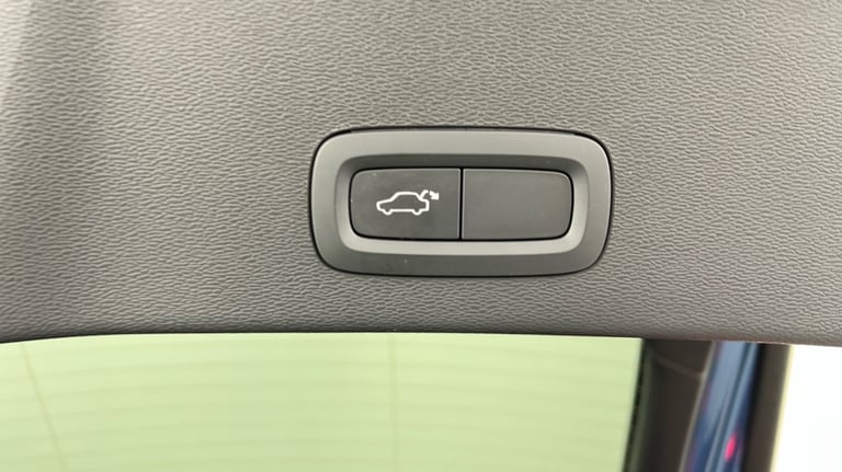 2023 Volvo C40 Recharge Core, Single Motor, Electric Estate Electric Automatic