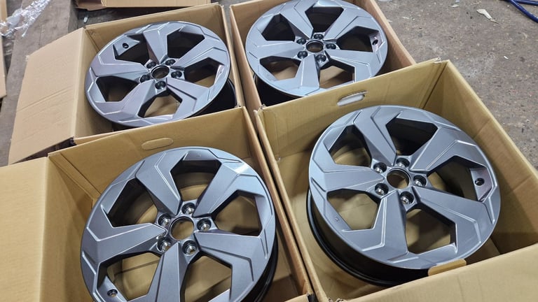 18 inch original nissan qashqai alloy wheels fit vivaro traffic honda Toyota Nissan 5x114.3
