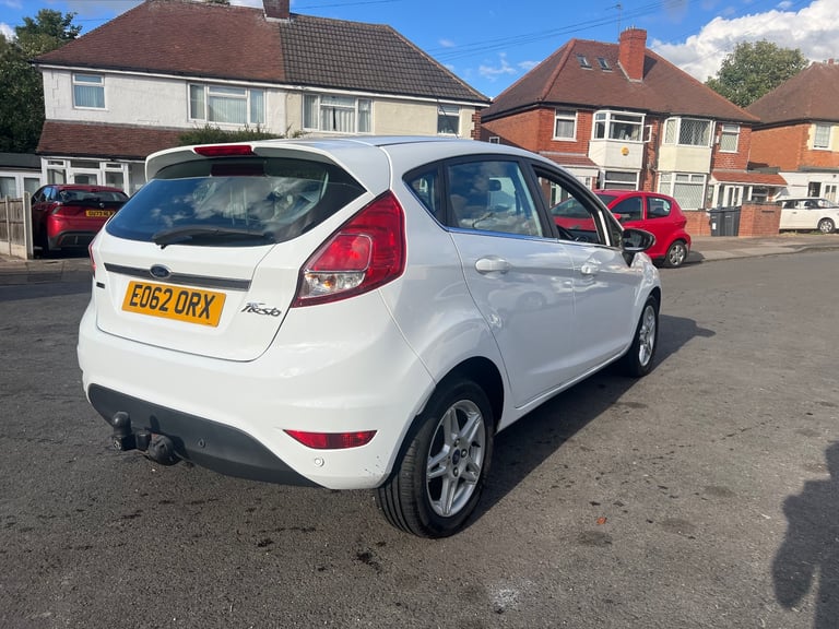 Ford, FIESTA, Hatchback, 2012, Manual, 998 (cc), 5 doors