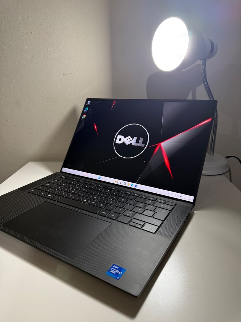 Top Spec Dell Precision 5560 Intel Core i7 11850H 4.8ghz,32gb ram,1.5TB nvme,Nvidia T1200 4gb gpu