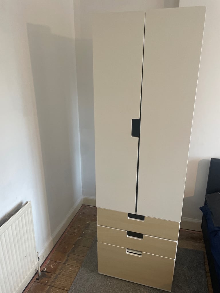 IKEA SMÅSTAD / PLATSA wardrobe with three drawers. 