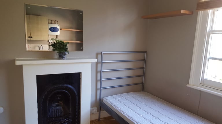 Single Semi-Studio* Matheson Road, West Kensington/Barons Court, W14 8SW* All Bills Inc