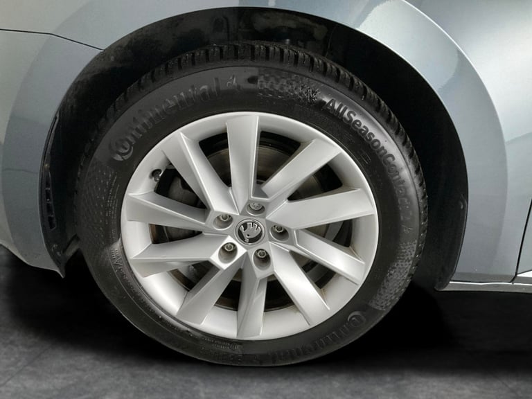 2018 Skoda Superb 1.4 TSI ACT SE Hatchback 5dr Petrol Manual Euro 6 (s/s) (150 ps) - PARK SEN Hat...