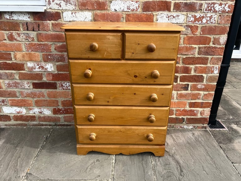 Large Solid Pine Chest of Drawers - Good Condition 