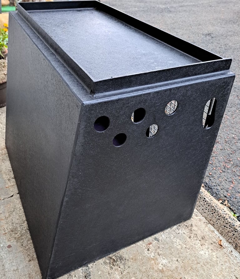 image for DT DOG BOX