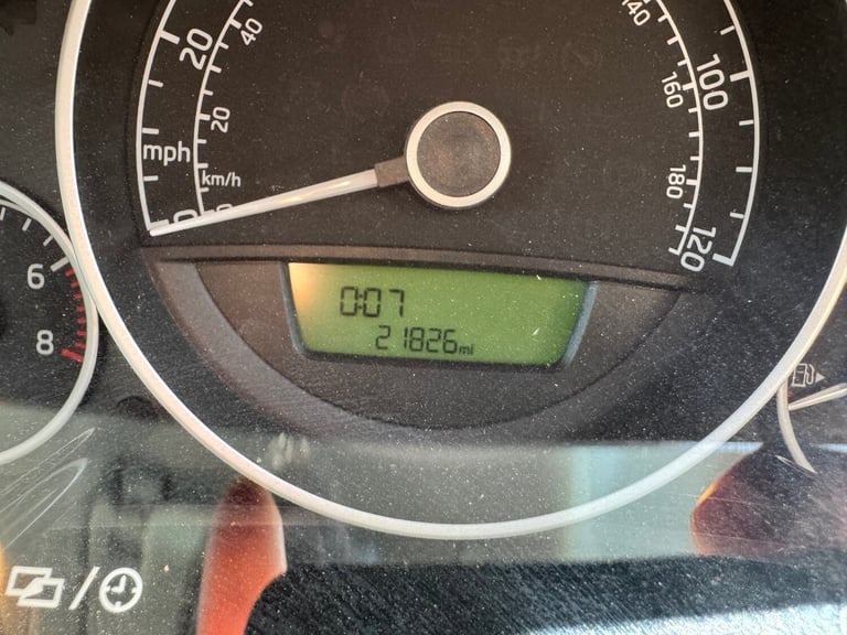 2014 Skoda Citigo 1.0 MPI 75 GreenTech Elegance 3dr HATCHBACK Petrol Manual