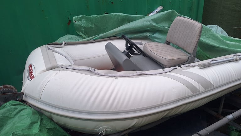 Suzumar inflatable boat 