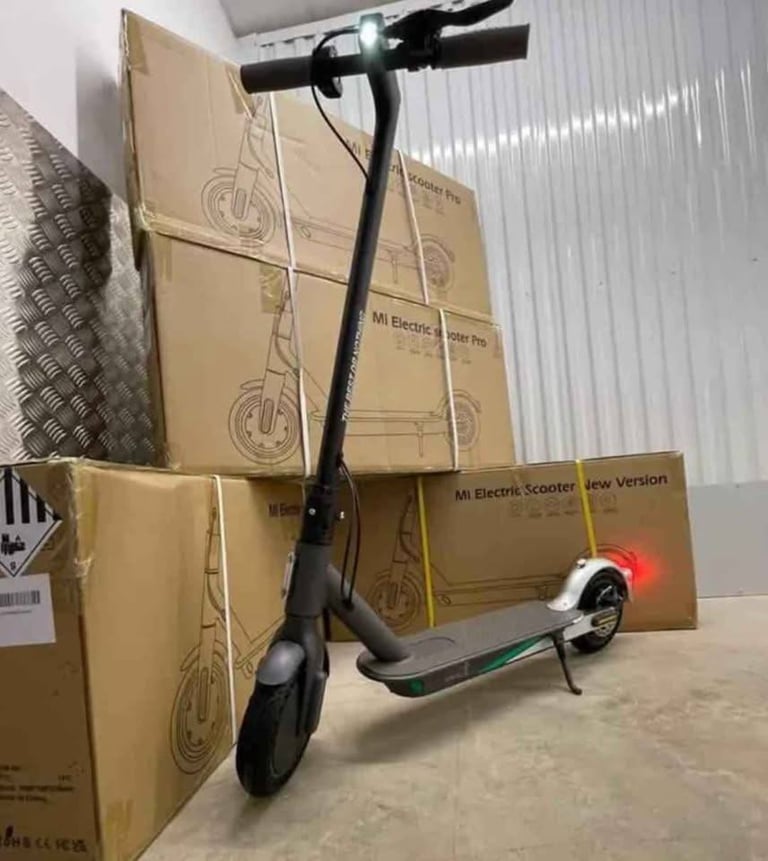 image for AOVO ES80 Electric Scooter