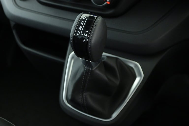 2025 Renault Trafic LL30 Blue dCi 130 Extra [Safety] Van Panel Van Diesel Manual