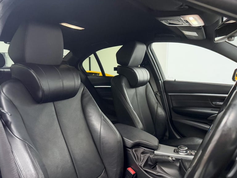 2019 BMW 3 Series 320i M Sport Shadow Edition Saloon SALOON Petrol Automatic