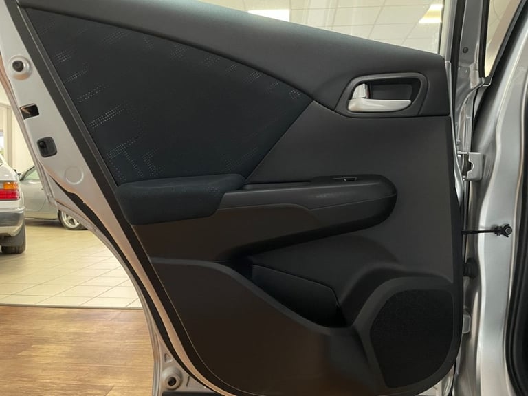 2015 Honda Civic 1.8 i-VTEC SE Plus Tourer 5dr Petrol Manual Euro 5 (s/s) (142 ps) Estate Petrol ...