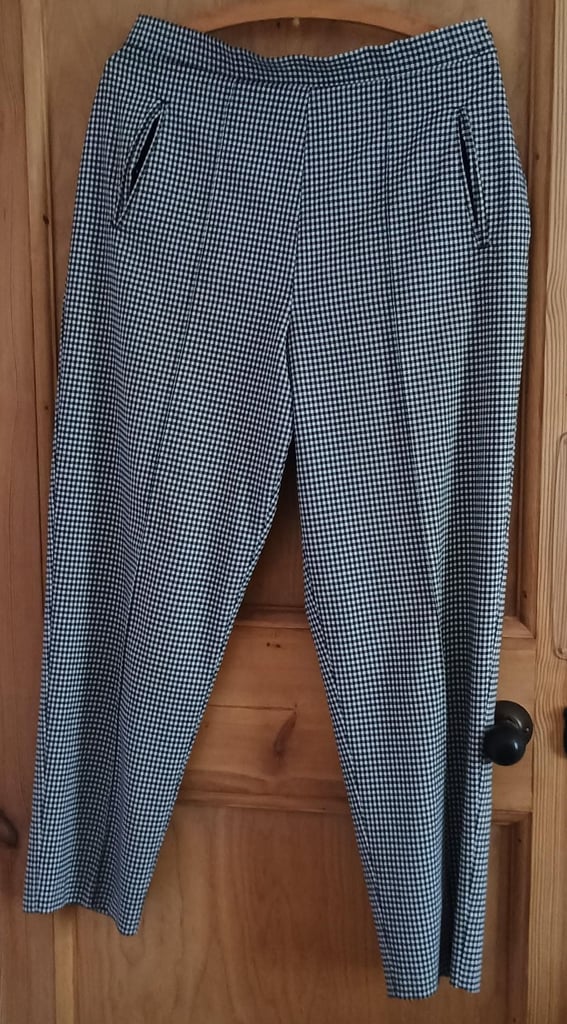 image for Ladies size 16 Vari black & white small gingham check 