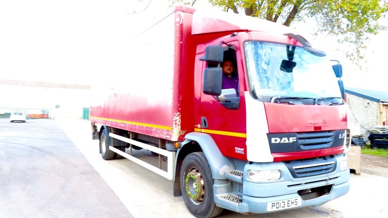 2013 DAF TRUCKS LF euro5 18 tonne box van with tailift