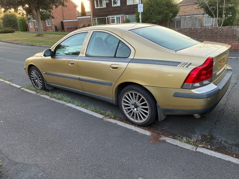 Volvo, S60, Saloon, 2003, Manual, 2401 (cc), 4 doors