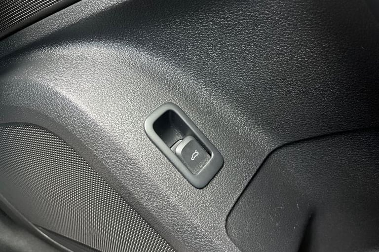 2022 Audi Q2 30 TFSI S Line 5dr, Virtual Cockpit, Audi Drive Select, Media Screen, Sat N Estate P...