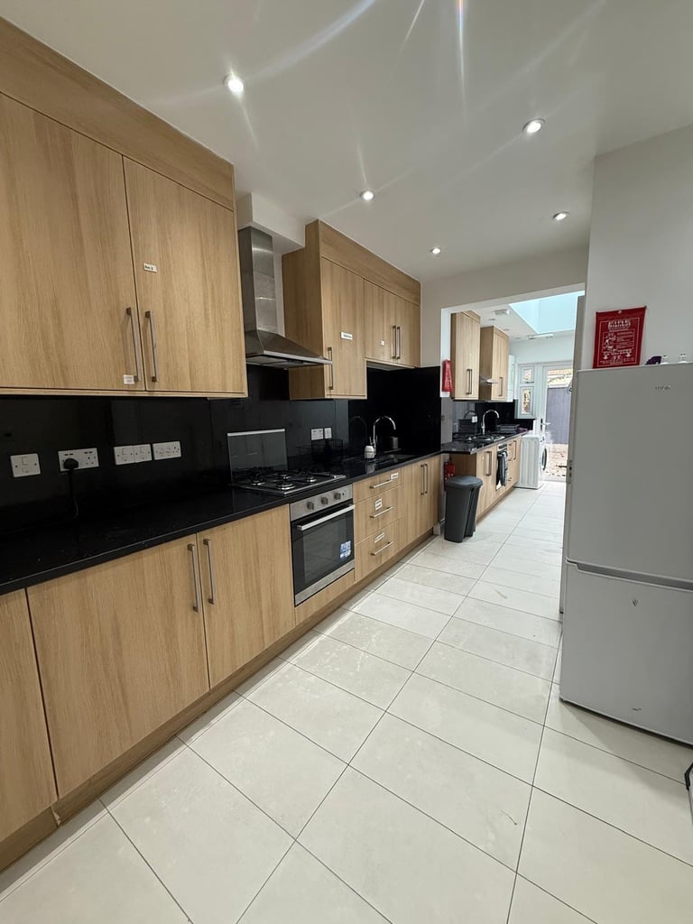 7 bed HMO house to let 