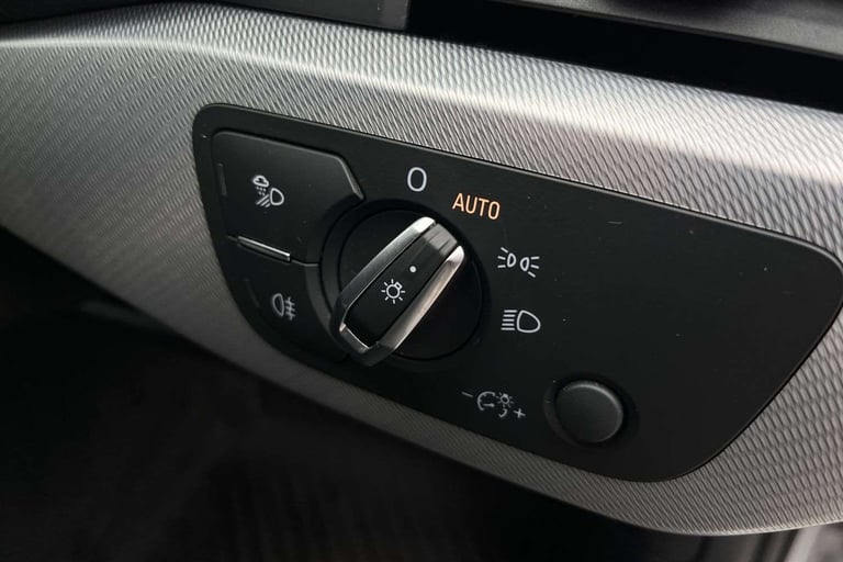 2022 Audi A4 35 TDI Sport Edition 4dr S Tronic Saloon Diesel Automatic