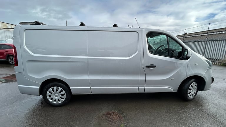 2016 Vauxhall Vivaro 2900 1.6CDTI 115PS Sportive H1 Van NO VAT PANEL VAN Diesel Manual