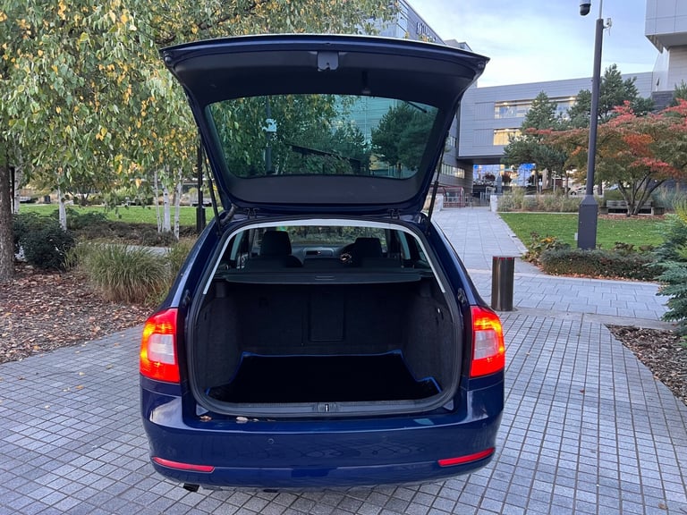 2011 Skoda Octavia 1.6 TDI CR SE Plus 5dr ESTATE Diesel Manual