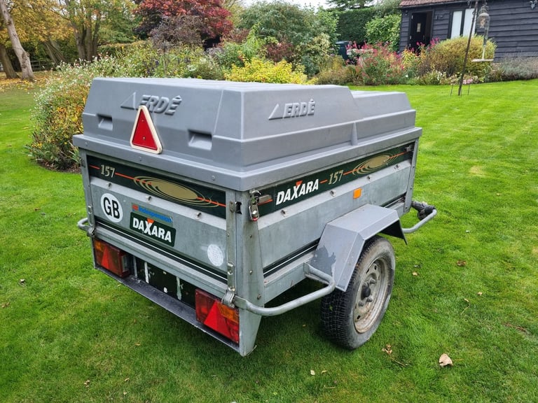 Erde Daxara 157 Trailer with Locking Lid