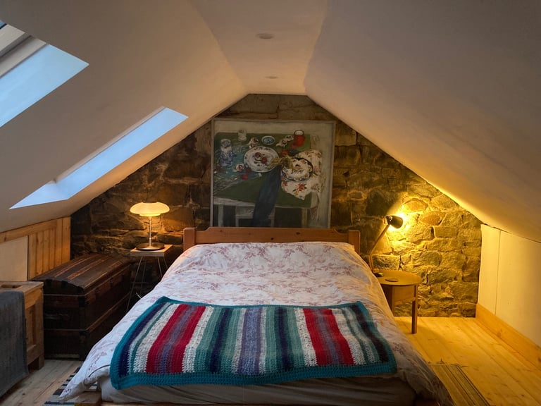 Ensuite spacious attic room