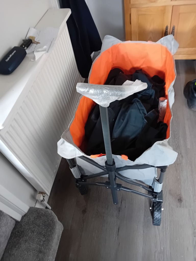 Light weight collapsing  cart 