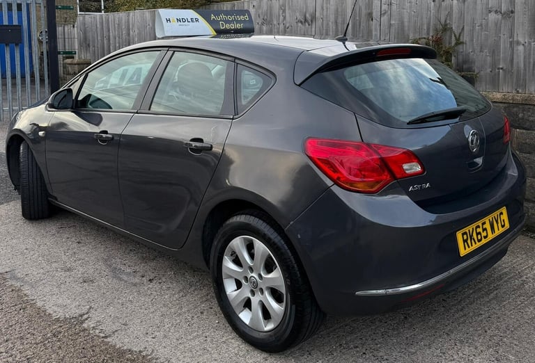 2015 Vauxhall Astra 1.6 CDTi ecoFLEX 94g Design Euro 6 (s/s) 5dr HATCHBACK Diesel Manual
