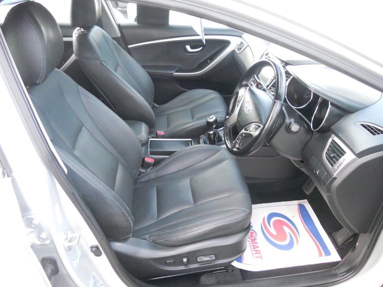 2016 Hyundai i30 1.6 Premium 5dr HATCHBACK Petrol Manual