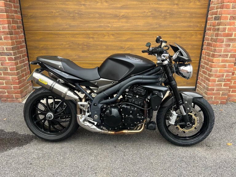 image for 2009/09 Triumph Speed Triple 1050 with 9,100m in Black