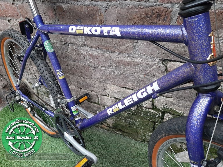 Raleigh Dakota atb bike M_18 inch Frame 18 Speed 26 inch Wheels VVGC!