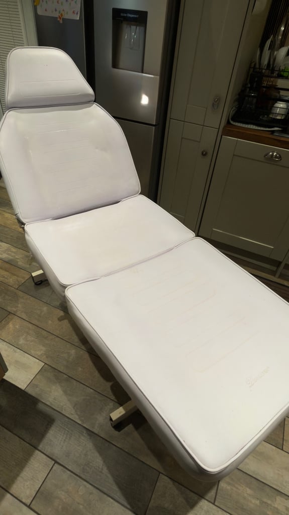 image for Salon folding chair/bed 