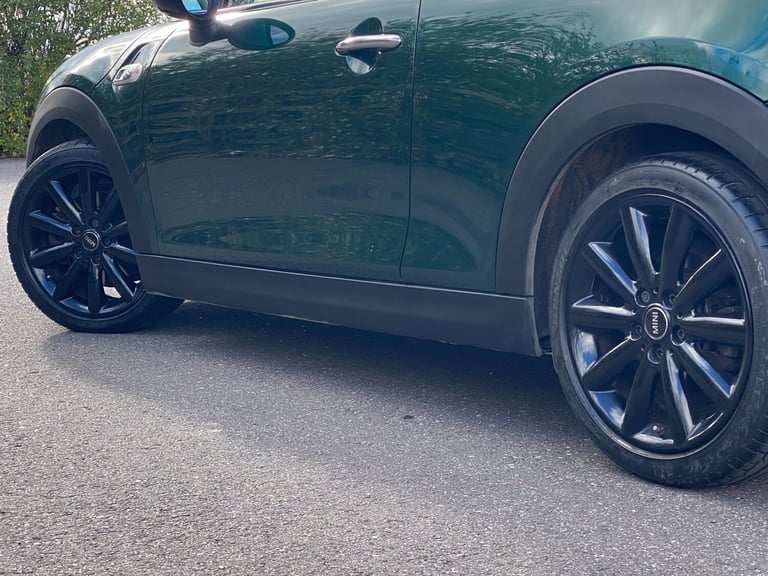 2017 MINI Hatch 2.0 Cooper S 3dr - Chili Pack &amp; Cruise Control &amp; Parking Sensors HATCHBAC...