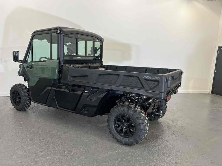 Can-Am Traxter PRO HD10 with Delux Cab UTV,Ranger,