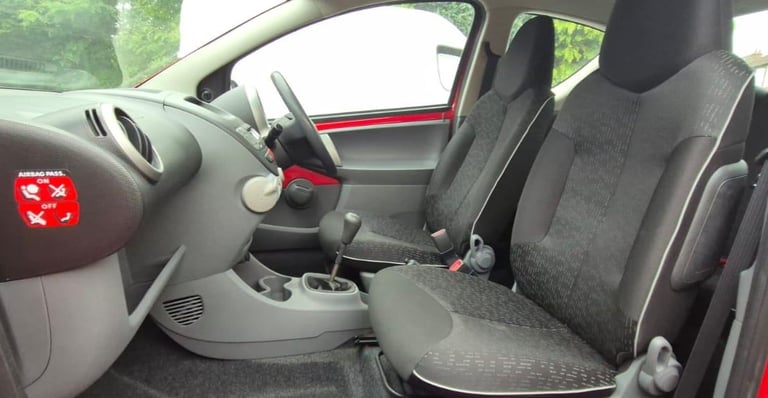 Tiny mileage - 2011 - Peugeot 107 URBAN 1.0 Petrol Manual 3 door