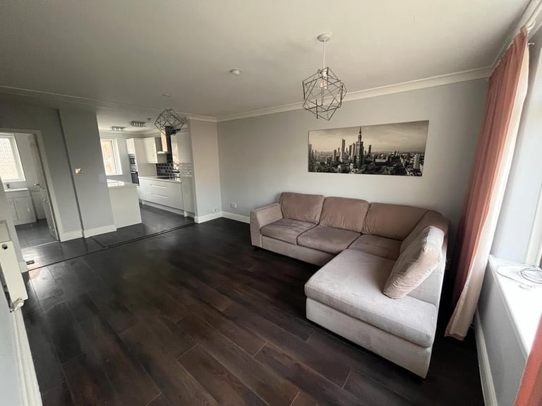 Modern 2bed flat for rent