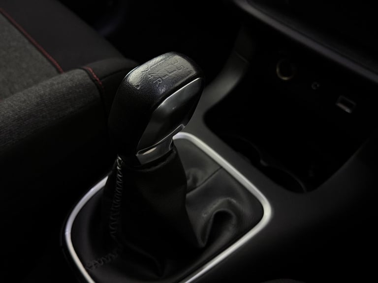 2018 Citroen C3 1.2 PureTech Flair Nav Edition Euro 6 5dr HATCHBACK Petrol Manual