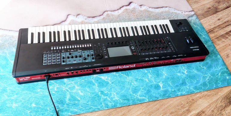 Roland FANTOM 7 Music Workstation. MINT. DELIVERY