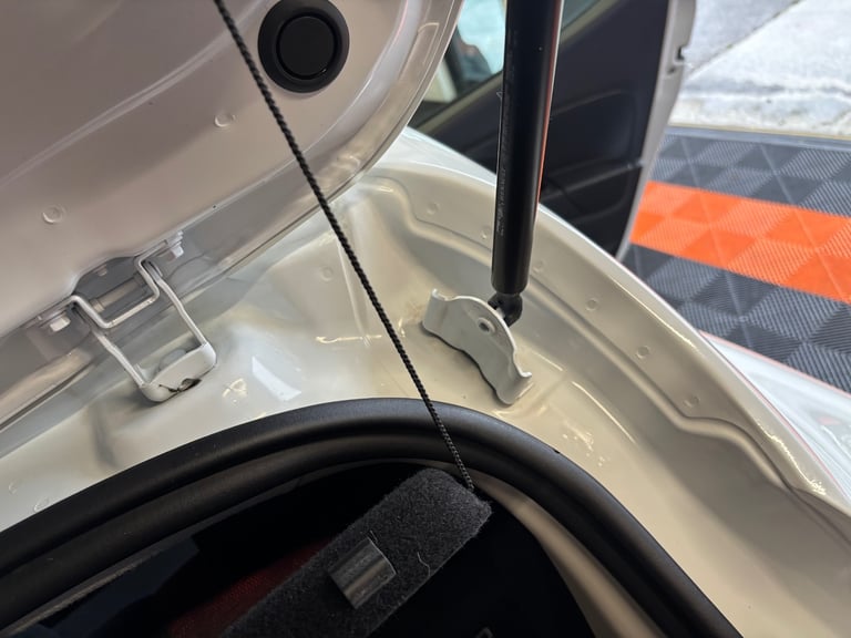 2016 Renault Clio 1.2 16V Play 5dr HATCHBACK Petrol Manual