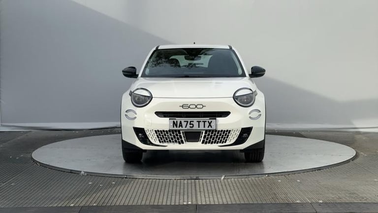 2025 Fiat 600 1.2 MHEV SUV 5dr Petrol Hybrid e-DCT Euro 6 (s/s) (100 ps) Automatic Hatchback Hybr...